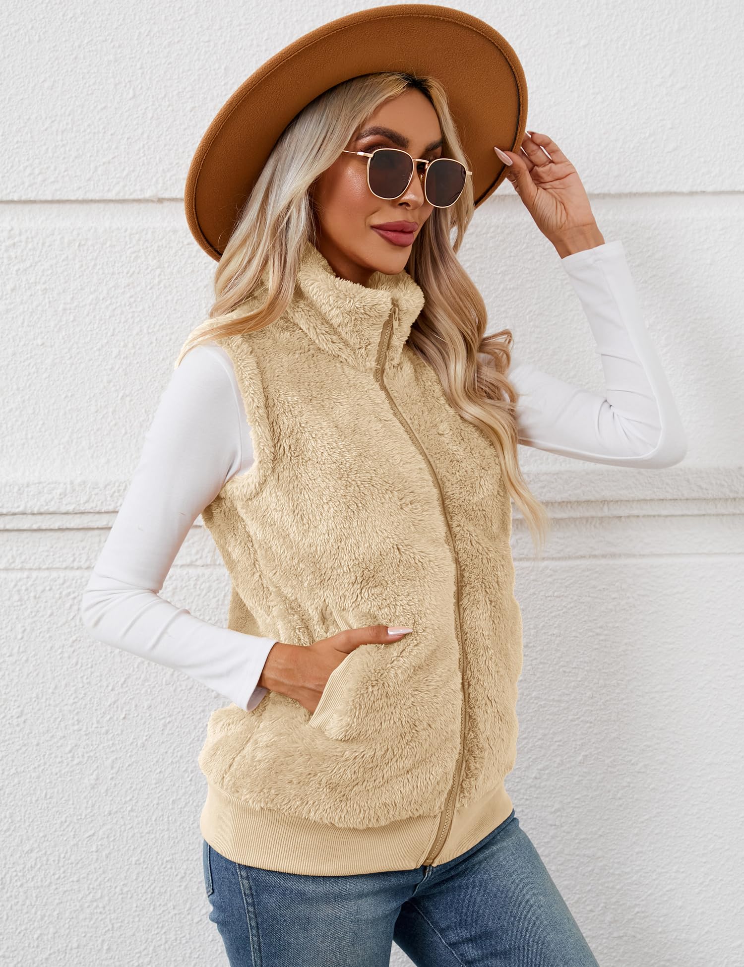 LOMON Womens Fuzzy Fleece Vest, Casual Warm Sleeveless Zip Up Sherpa Vest Jacket with Pockets for Fall/Winter