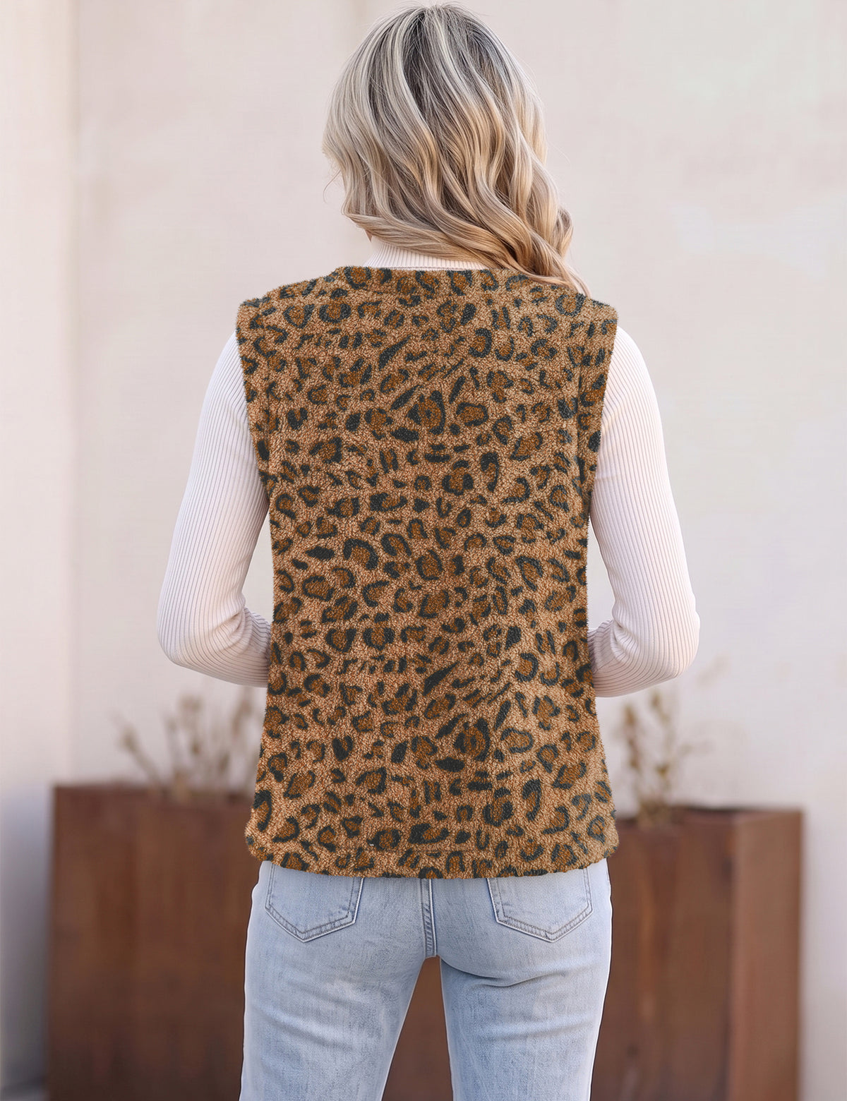 LOMON Womens Fuzzy Fleece Vest Warm Sleeveless Zip-Up Sherpa Jacket