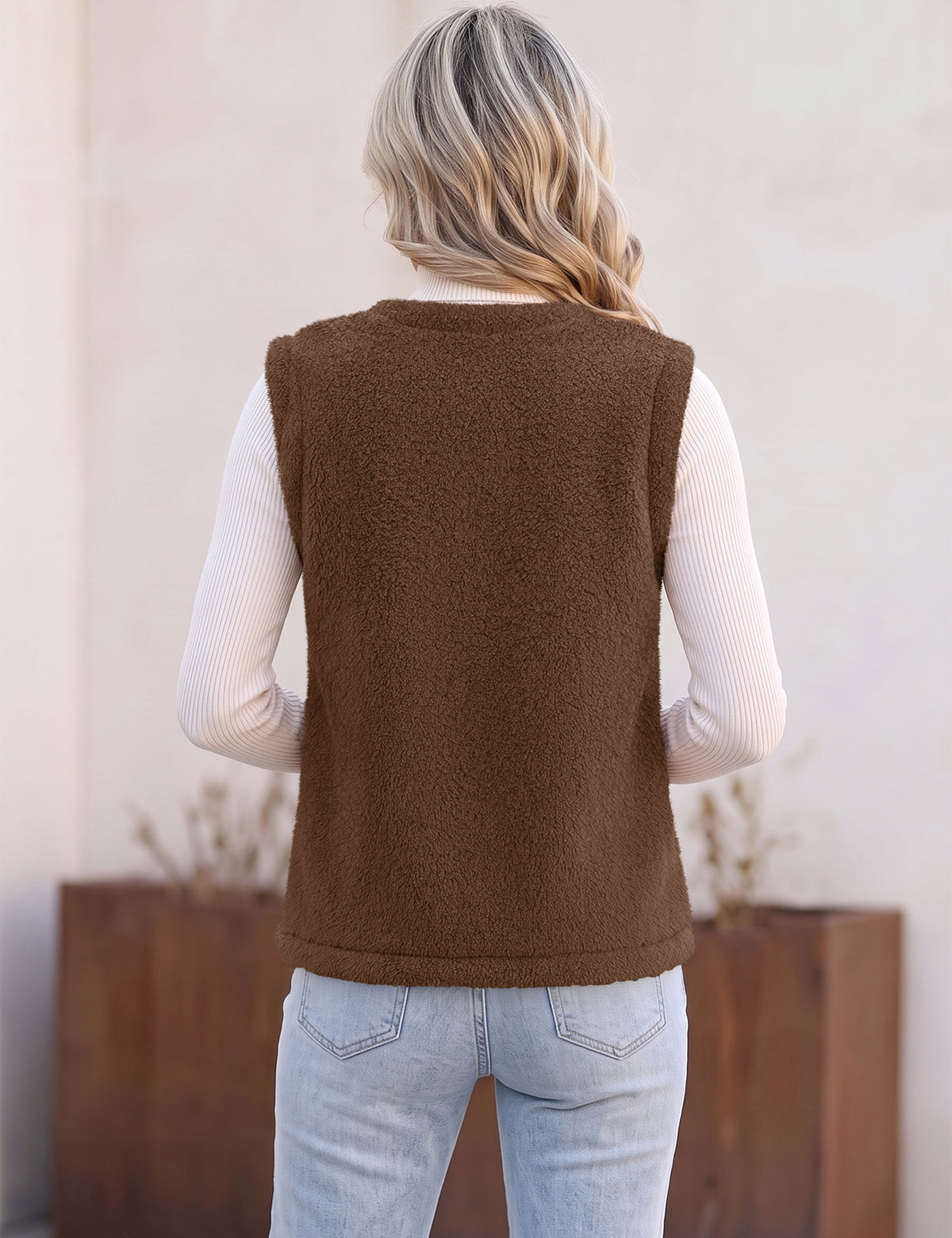 LOMON Womens Fuzzy Fleece Vest Warm Sleeveless Zip-Up Sherpa Jacket