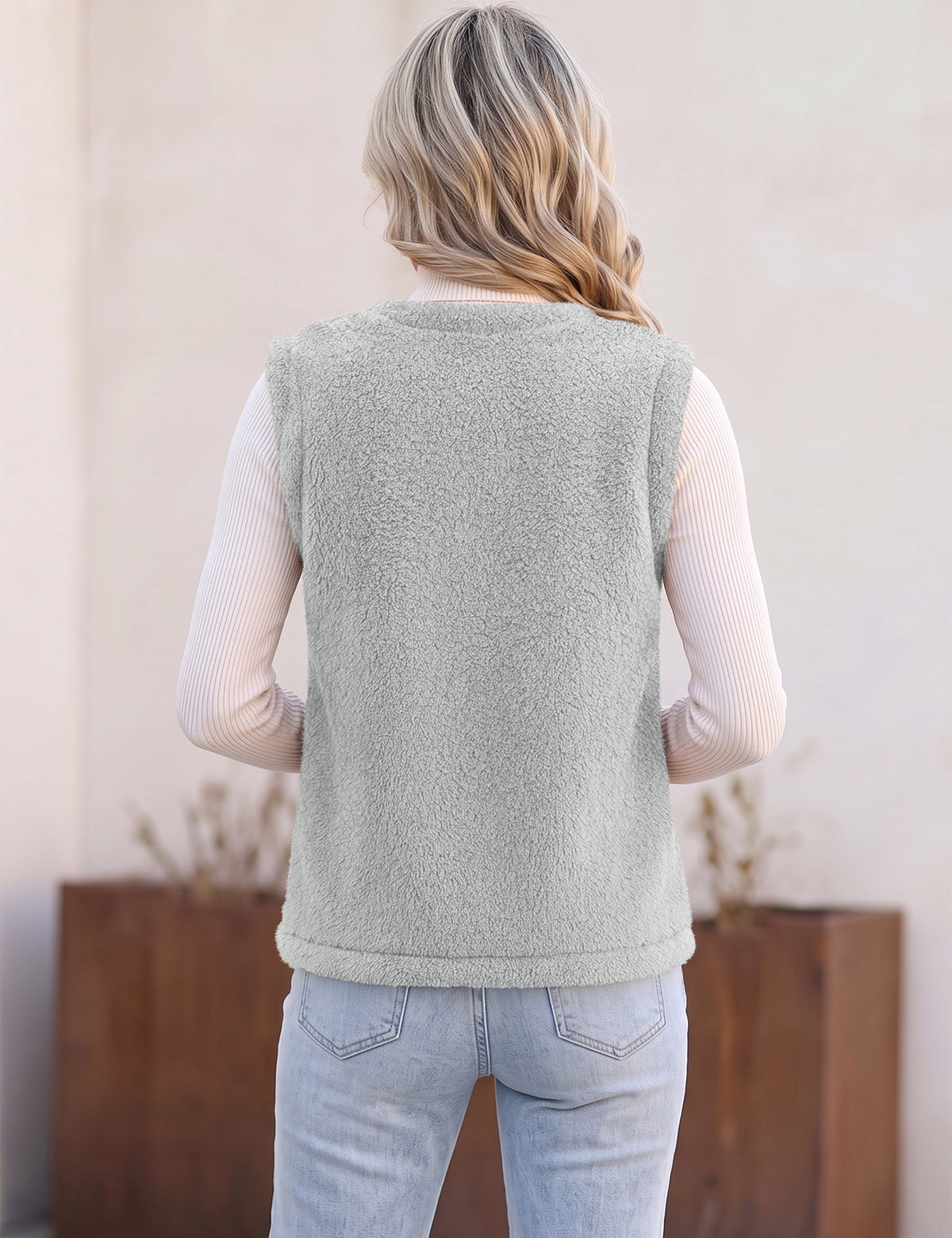 LOMON Womens Fuzzy Fleece Vest Warm Sleeveless Zip-Up Sherpa Jacket